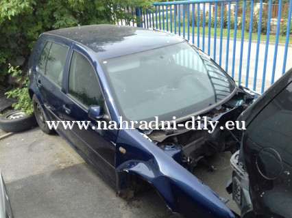 VW Golf 4 modrá na náhradní díly ČB / nahradni-dily.eu