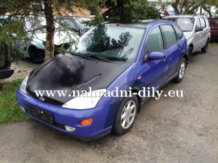 Ford focus modrá na náhradní díly ČB / nahradni-dily.eu