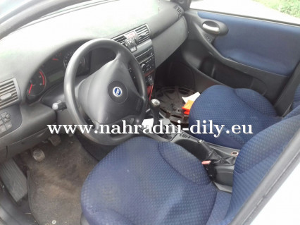 Fiat stilo 1.9jtd na náhradní díly ČB / nahradni-dily.eu