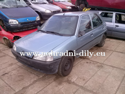 Peugeot 106 stříbrná na náhradní díly Praha / nahradni-dily.eu