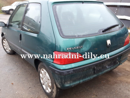 Peugeot 106 zelená metalíza na díly Brno / nahradni-dily.eu