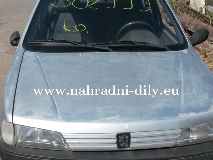 Peugeot 106 šedá metalíza na díly Brno / nahradni-dily.eu