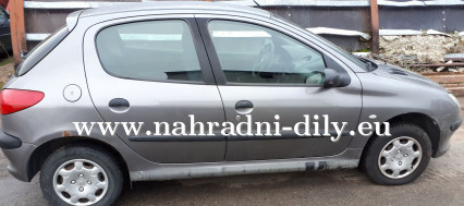 Peugeot 206 šedá metalíza na díly Brno / nahradni-dily.eu