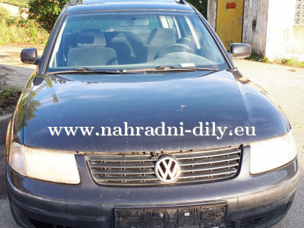 VW Passat kombi černá na díly Brno / nahradni-dily.eu