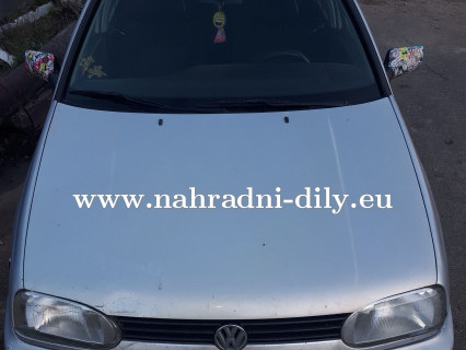 VW Golf stříbrná metalíza na díly Brno / nahradni-dily.eu