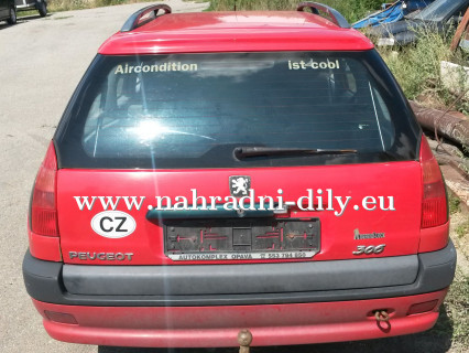 Peugeot 306 kombi červená na díly Brno / nahradni-dily.eu