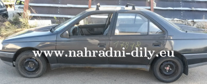 Peugeot 405 modrá na díly Brno / nahradni-dily.eu