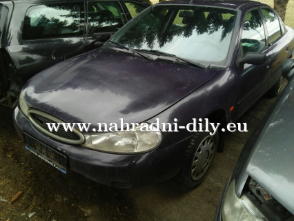 Ford mondeo sedan fialová na díly Plzeň