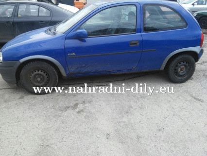 Opel Corsa 3dv modrá na díly Plzeň / nahradni-dily.eu