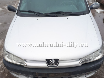 Peugeot 306 stříbrná na díly Brno / nahradni-dily.eu