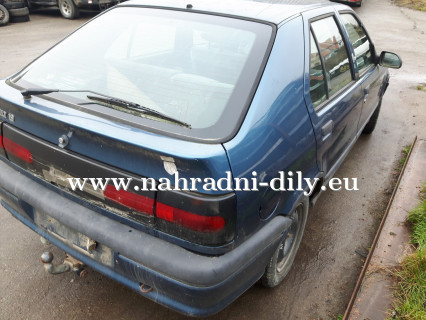 Renault 19 modrá na díly Brno / nahradni-dily.eu