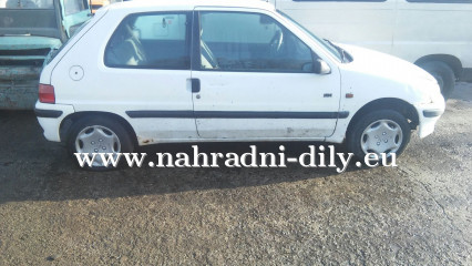 Peugeot 106 bílá na náhradní díly Plzeň