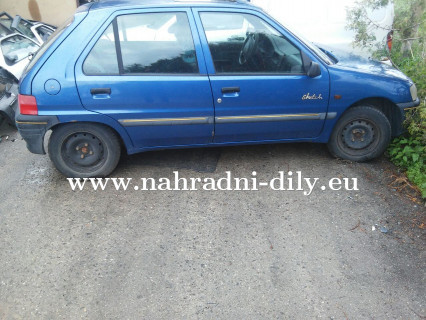 Peugeot 106 světle modrá na díly Plzeň / nahradni-dily.eu