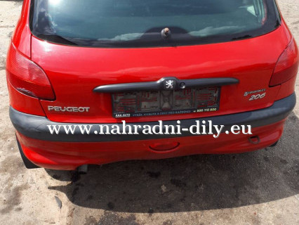 Peugeot 206 červená na náhradní díly Brno / nahradni-dily.eu