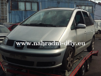 Seat Alhambra stříbrná - díly z tohoto vozu