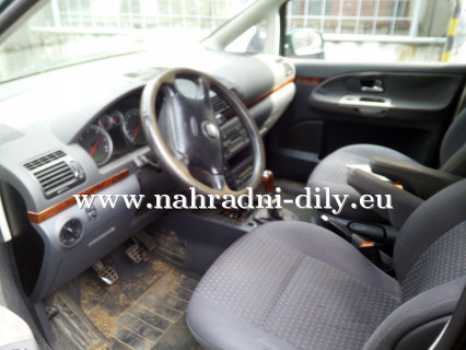 Seat Alhambra zelená - díly z tohoto vozu / nahradni-dily.eu