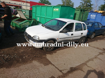 Opel Corsa náhradní díly Hradec Králové / nahradni-dily.eu