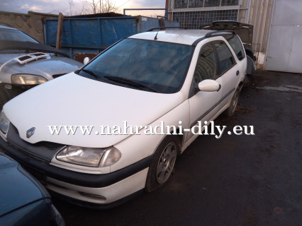 Renault Laguna kombi bílá - díly z tohoto vozu