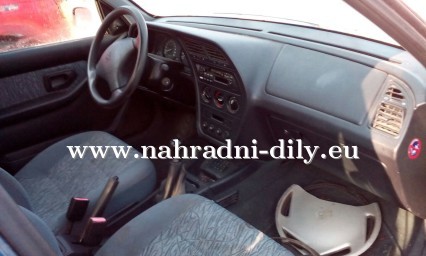 Peugeot 306 sedan modrá na náhradní díly České Budějovice / nahradni-dily.eu