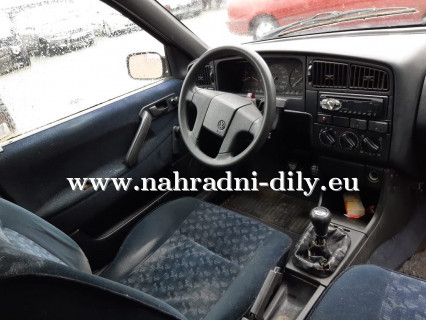 VOLKSWAGEN PASSAT na náhradní díly Pardubice / nahradni-dily.eu