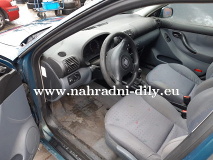 SEAT TOLEDO  1.6i, motor AKL, barva LS6W na náhradní díly Pardubice / nahradni-dily.eu