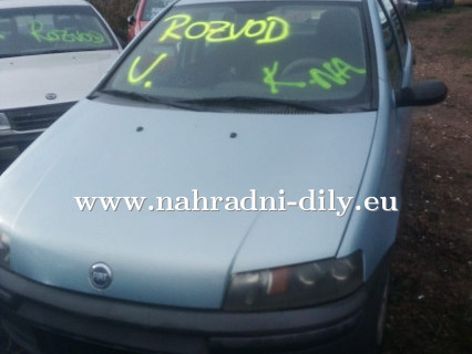 Fiat Punto 2 světle modrá na náhradní díly Pardubice / nahradni-dily.eu