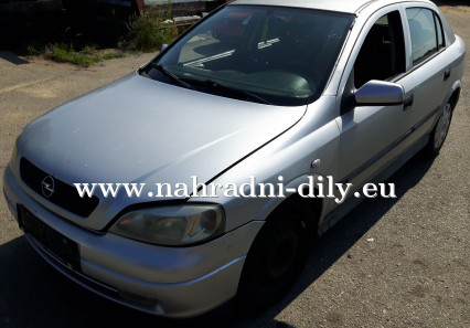 Opel Astra šedá na díly Prachatice / nahradni-dily.eu