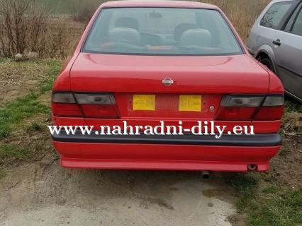 Nissan Primera 1,6 benzín 66kw 1995 červená na díly Brno / nahradni-dily.eu