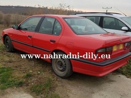 Nissan Primera 1,6 benzín 66kw 1995 červená na díly Brno / nahradni-dily.eu