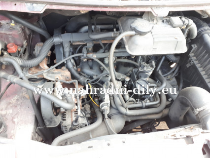 Motor Peugeot 806 2,0 RGX / nahradni-dily.eu