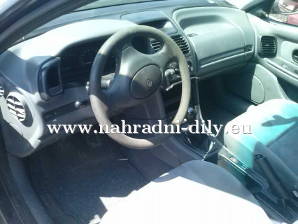 Renault Laguna modrá na náhradní díly Písek / nahradni-dily.eu