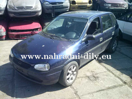 Opel Corsa modrá na náhradní díly Písek