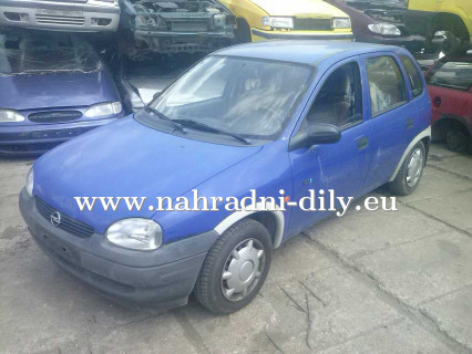 Opel Corsa modrá na náhradní díly Písek / nahradni-dily.eu