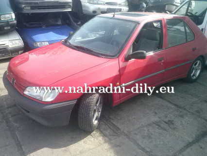 Peugeot 306 červená na náhradní díly Písek / nahradni-dily.eu