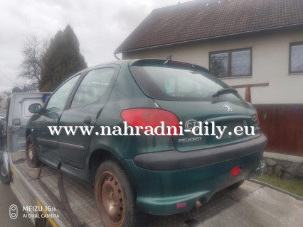 Peugeot 206 zelená – díly z tohoto vozu