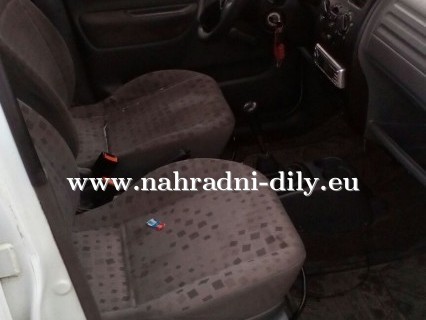 Opel Agila 2002 na náhradní díly ČB Kod motoru 1.0i zxe10e / nahradni-dily.eu