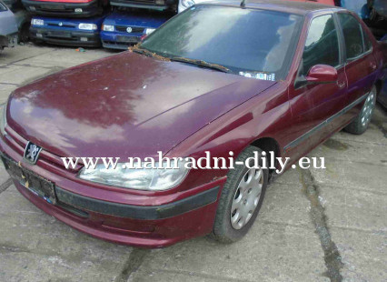 Náhradní díly z vozu Peugeot 406