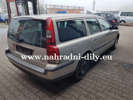 VOLVO V70 2.5 TDi  na náhradní díly Pardubice / nahradni-dily.eu