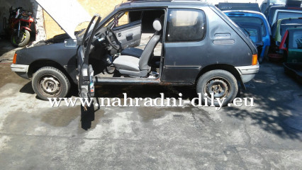 Peugeot 205 na náhradní díly Vodňany