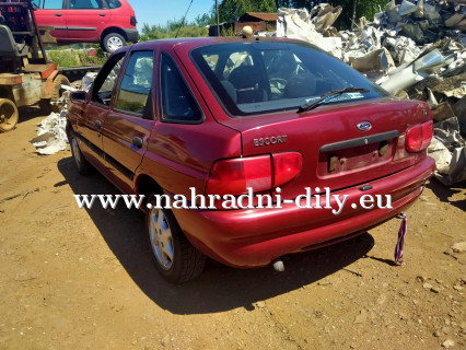 Ford Escort – díly z tohoto vozu / nahradni-dily.eu