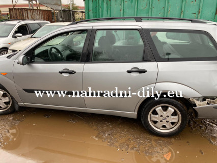 Ford Focus stříbrná na náhradní díly Pardubice / nahradni-dily.eu