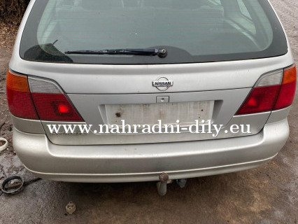 Nissan Primera stříbrná na náhradní díly Pardubice / nahradni-dily.eu