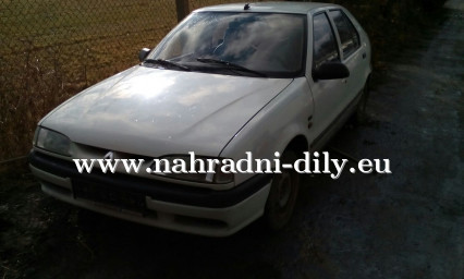 Renault 19 bílá na díly České Budějovice / nahradni-dily.eu